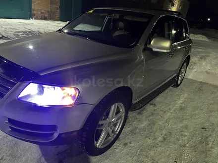 Volkswagen Touareg 2005 года за 5 500 000 тг. в Караганда – фото 4