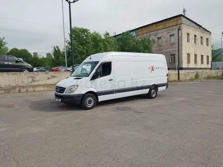 Mercedes-Benz Sprinter 2011 года за 10 500 000 тг. в Алматы – фото 2