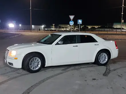 Chrysler 300C 2010 года за 4 900 000 тг. в Атырау – фото 13