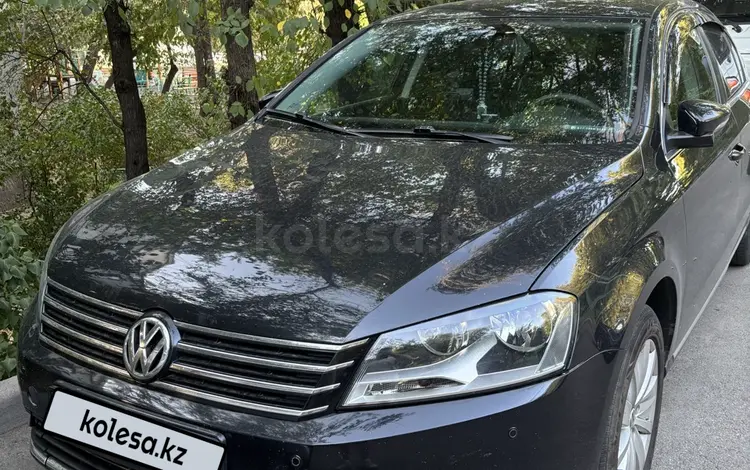 Volkswagen Passat 2012 года за 4 950 000 тг. в Алматы