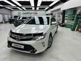Toyota Camry 2017 года за 12 800 000 тг. в Алматы – фото 2