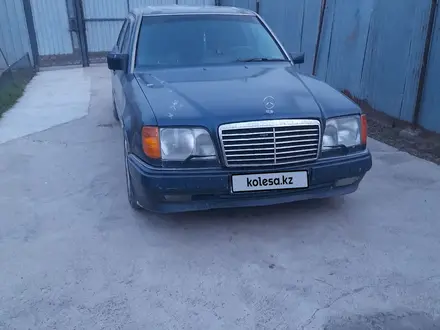 Mercedes-Benz E 220 1994 года за 1 500 000 тг. в Алматы – фото 7