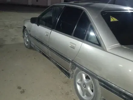 Opel Omega 1991 года за 600 000 тг. в Актау – фото 4