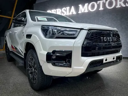 Toyota Hilux 2022 года за 29 000 000 тг. в Усть-Каменогорск