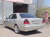 Mercedes-Benz C 240 1999 годаүшін2 100 000 тг. в Алматы