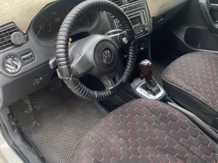 Volkswagen Polo 2014 года за 3 200 000 тг. в Актобе – фото 3
