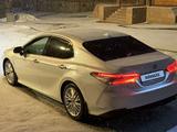 Toyota Camry 2018 года за 14 650 000 тг. в Алматы – фото 3