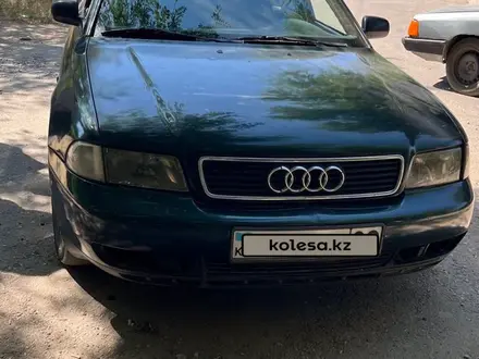 Audi A4 1996 года за 920 000 тг. в Тараз – фото 2