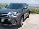 Toyota Highlander 2014 годаүшін15 000 000 тг. в Актобе