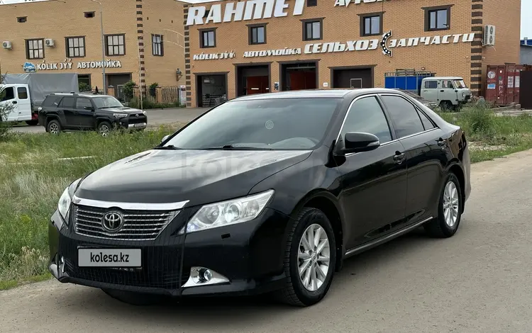 Toyota Camry 2012 годаfor8 700 000 тг. в Актобе