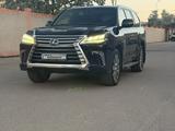 Lexus LX 570 2015 года за 37 600 000 тг. в Актау