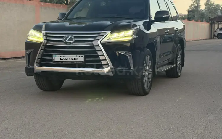 Lexus LX 570 2015 года за 37 600 000 тг. в Актау