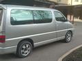 Toyota Grand Hiace 2002 годаүшін5 500 000 тг. в Актобе