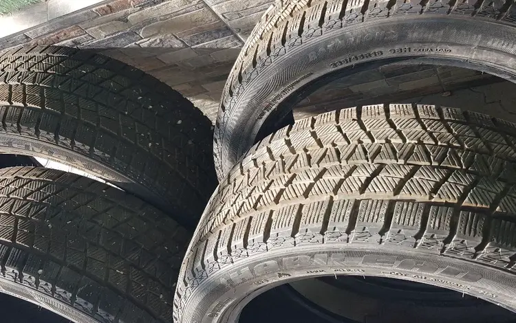 Зимние шины R18 за 120 000 тг. в Шымкент