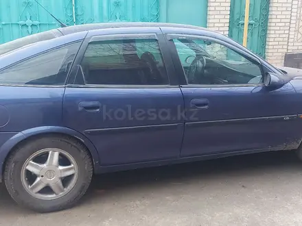 Opel Vectra 1997 года за 1 800 000 тг. в Кызылорда – фото 5