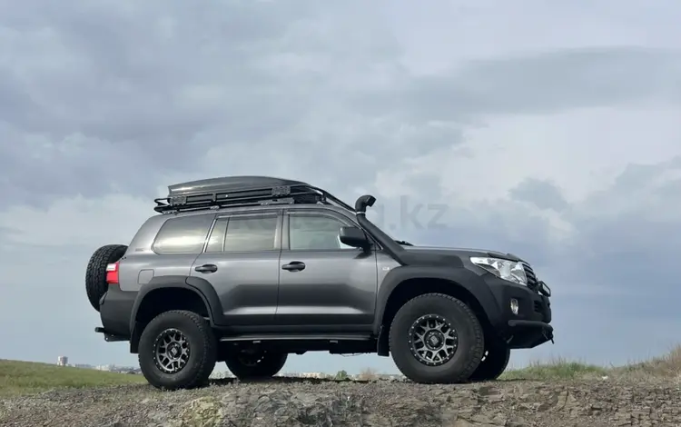 Toyota Land Cruiser 2012 года за 25 700 000 тг. в Караганда