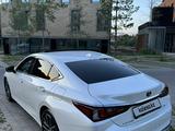 Lexus ES 250 2023 года за 26 000 000 тг. в Алматы – фото 5