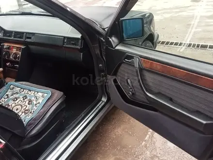 Mercedes-Benz E 230 1992 года за 2 000 000 тг. в Астана – фото 6