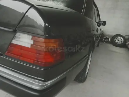 Mercedes-Benz E 230 1992 года за 2 000 000 тг. в Астана – фото 9