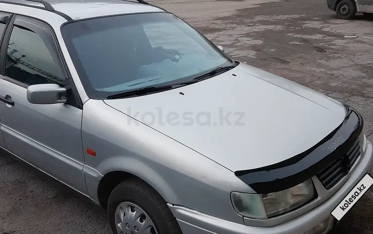 Volkswagen Passat 1993 годаүшін1 700 000 тг. в Алматы