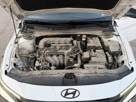 Hyundai Elantra 2023 года за 8 100 000 тг. в Алматы – фото 15