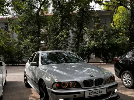 BMW 530 2002 года за 4 500 000 тг. в Алматы – фото 2
