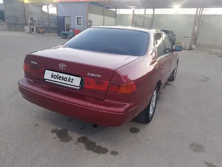 Toyota Camry 2001 года за 2 700 000 тг. в Тараз – фото 4