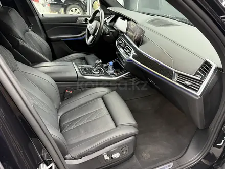 BMW X7 2019 года за 48 500 000 тг. в Алматы – фото 3