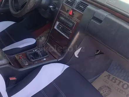 Mercedes-Benz E 200 1997 года за 1 650 000 тг. в Павлодар – фото 3