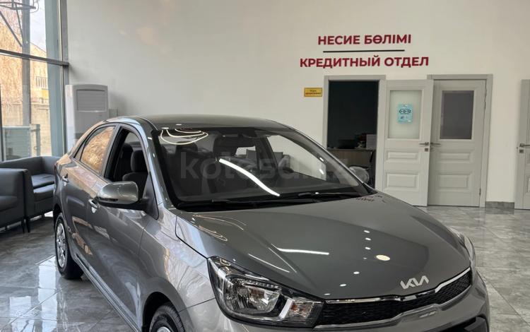 Kia Soluto Prestige — фото 1