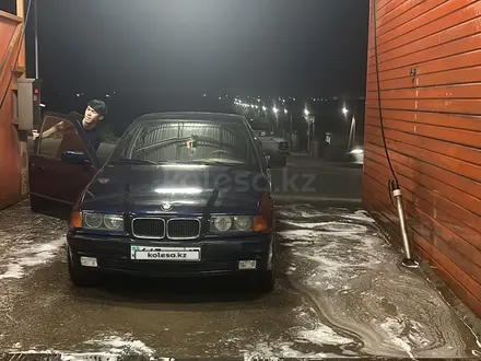 BMW 318 1991 года за 1 600 000 тг. в Шымкент – фото 2