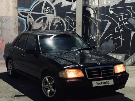 Mercedes-Benz C 280 1995 года за 2 300 000 тг. в Алматы – фото 3