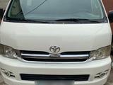 Toyota Hiace 2005 годаүшін8 500 000 тг. в Алматы