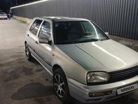 Volkswagen Golf 1995 годаүшін1 450 000 тг. в Алматы