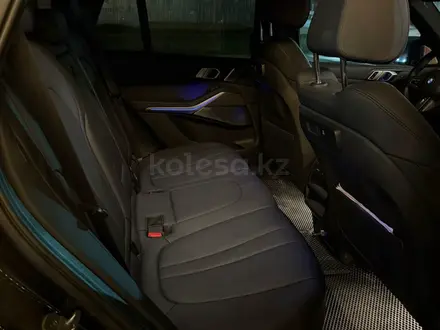 BMW X5 2019 года за 30 000 000 тг. в Алматы – фото 12