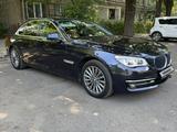 BMW 740 2010 года за 9 500 000 тг. в Алматы