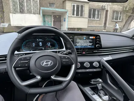 Hyundai Elantra 2024 года за 8 140 000 тг. в Алматы – фото 7