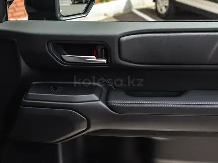 Toyota Land Cruiser Prado 2025 года за 31 300 000 тг. в Караганда – фото 23