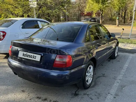 Audi A4 1996 года за 1 500 000 тг. в Алматы – фото 3