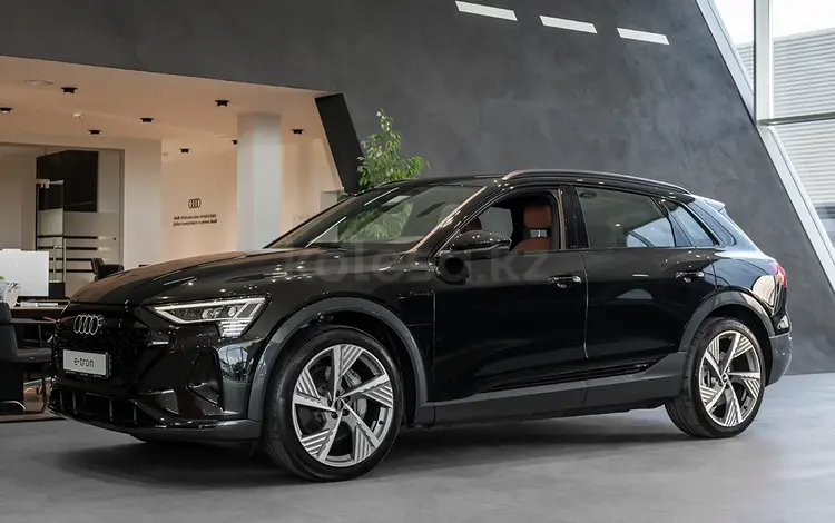 Audi Q8 e-tron 55 Advanced 2023 года за 33 500 000 тг. в Астана