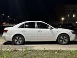 Hyundai Sonata 2006 года за 3 500 000 тг. в Алматы – фото 4