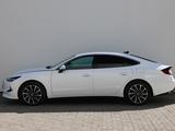 Hyundai Sonata 2023 года за 11 250 000 тг. в Астана – фото 3