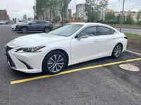 Lexus ES 250 2019 годаfor19 000 000 тг. в Астана