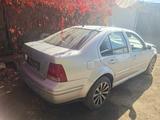 Volkswagen Bora 2001 года за 999 000 тг. в Актобе – фото 2