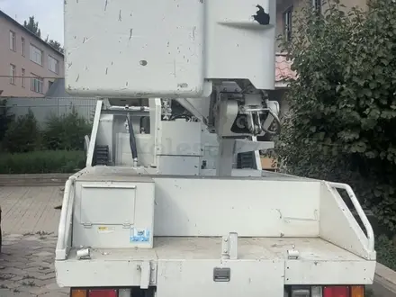 Isuzu  Автокран 2006 года за 7 000 000 тг. в Алматы – фото 2