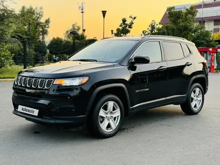 Jeep Compass 2022 года за 15 000 000 тг. в Алматы