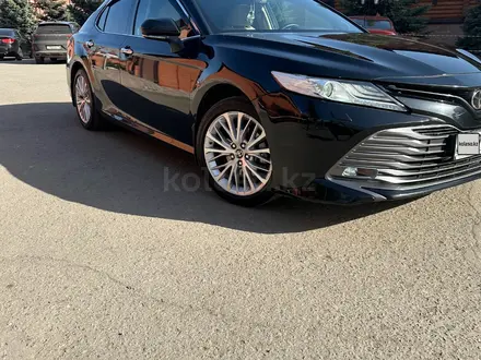 Toyota Camry 2020 года за 14 900 000 тг. в Павлодар
