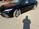 Toyota Camry 2020 года за 14 900 000 тг. в Павлодар – фото 2