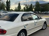 Hyundai Sonata 2004 годаfor1 950 000 тг. в Актобе – фото 2