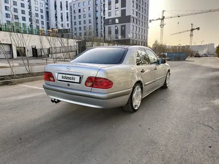 Mercedes-Benz E 230 1996 года за 4 300 000 тг. в Астана – фото 3
